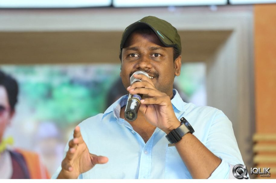 Hrudaya-Kaleyam-Movie-Platinum-Disc-Functiion